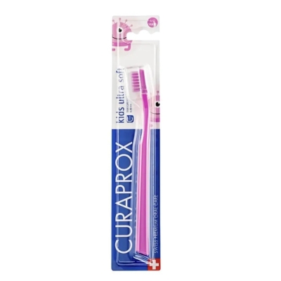 Escova de Dente Infantil Curaprox Kids Cor Variada 1 Unidade